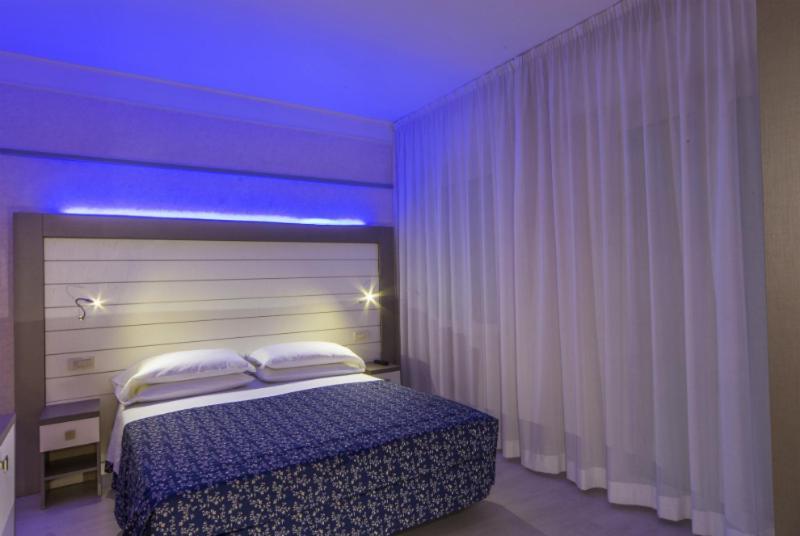Hotel Record Riccione Dış mekan fotoğraf