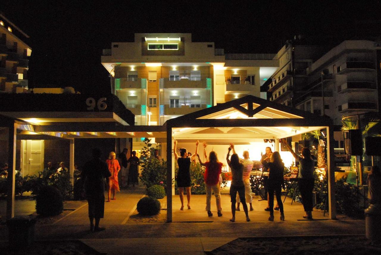 Hotel Record Riccione Dış mekan fotoğraf